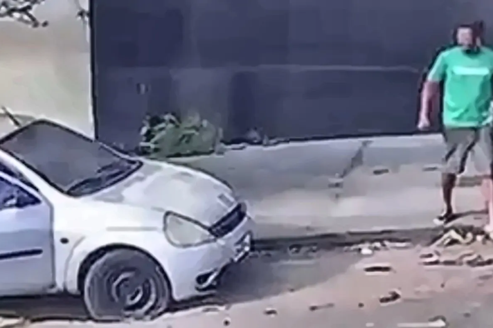 Homem em situação de rua é preso por incendiar carro no Setor Pedro Ludovico, em Goiânia