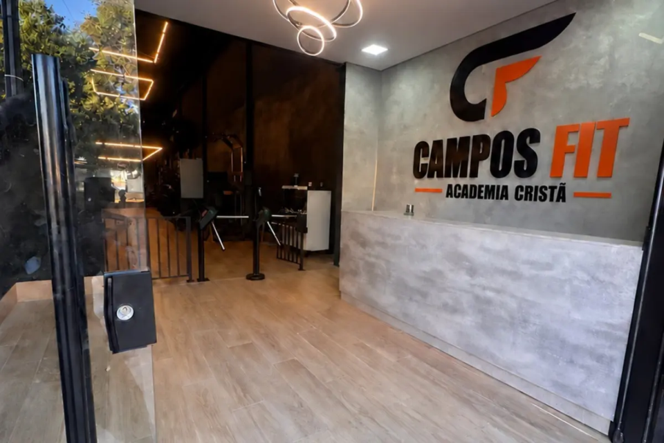 Primeira academia cristã de Goiânia toca de trap a pisadinha gospel no Setor Vila Rosa