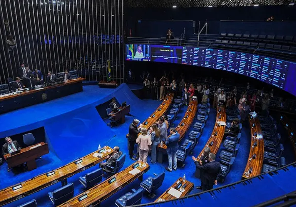 Senado aprova US$ 1,8 bilhão em empréstimos para estados e municípios; Águas Lindas de Goiás recebe US$ 50 milhões - Foto: Carlos Moura/Agência Senado