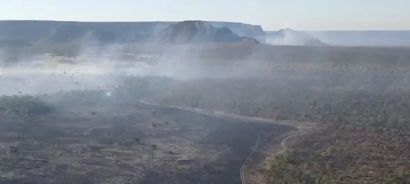 incêndio florestal em Goiás, incêndios em Goiás, Nordeste de Goiás, Semad, incêndio Terra Ronca, Operação Abafa Terra Ronca, queimadas em Goiás, fogo em vegetação, incêndios florestais, El Niño, estiagem em Goiás, Corpo de Bombeiros de Goiás, CBMGO, ICMBi