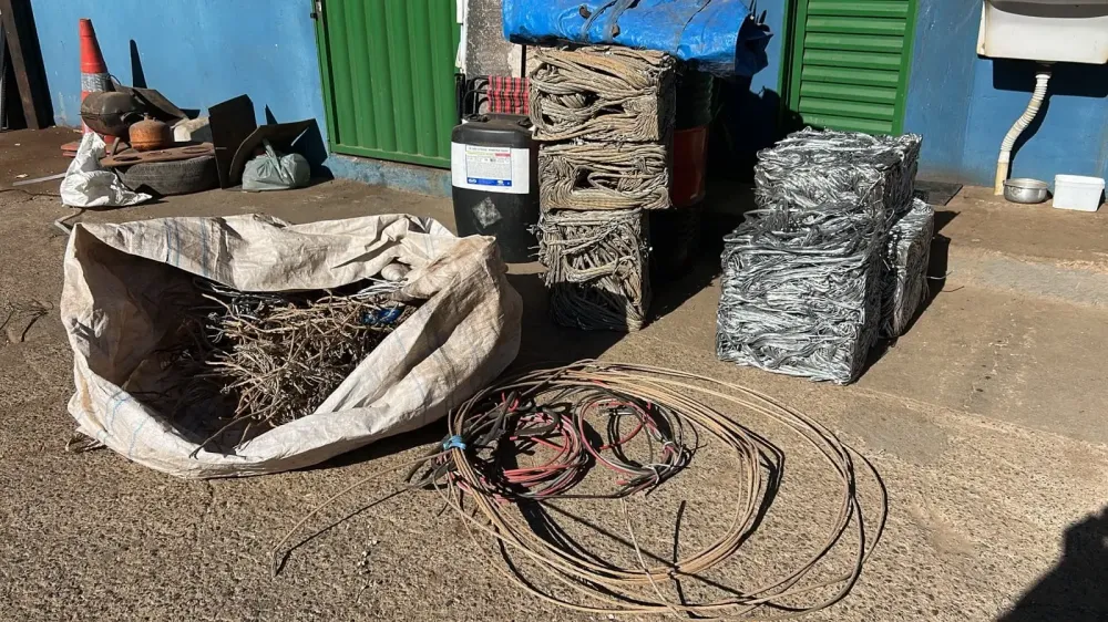 Materiais apreendidos durante operação contra furto e comércio ilegal de cabos em Goiás | Foto: Divulgação
