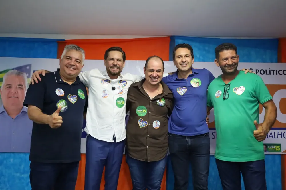 Bruno Peixoto participou de encontro com lideranças políticas em Aparecida de Goiânia ao lado do prefeito Leandro Vilela e do vereador Neto Gomes | Foto: Reprodução