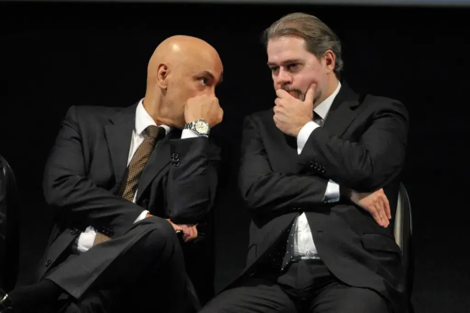 OAB descarta pedir impeachment de Moraes e Toffoli, mas cria comissão para avaliar conduta de ministros