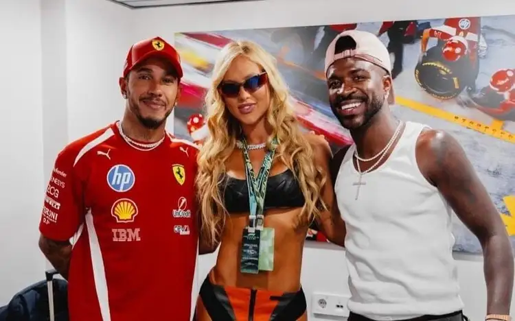 Virginia e Vini Jr com Lewis Hamilton na etapa da F1 (Foto: Reprodução)