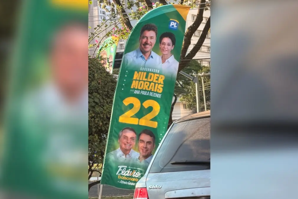 Justiça manda Wilder recolher banners com Bolsonaro (Foto: Reprodução)