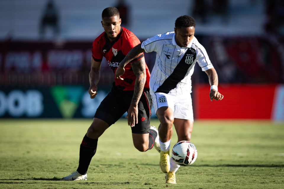 CBF mudou local da partida contra a já rebaixada Ponte Preta para Indaiatuba (Foto: Heber Gomes)