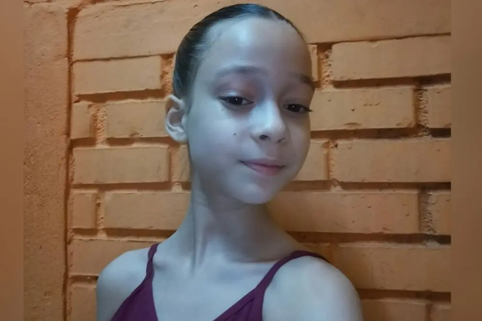 Clarice Rolo Reis, de 10 anos, é aluna do Basileu França e se dedica ao balé desde a infância (Foto: arquivo pessoal)