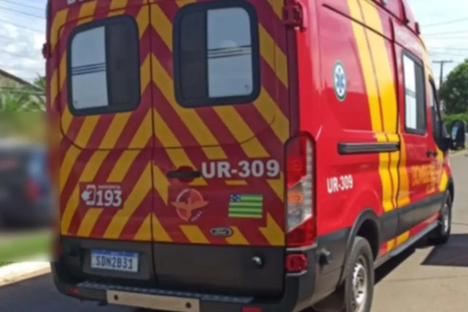 Menino de dois anos morre após ser deixado trancado em carro por mais de três horas em Senador Canedo